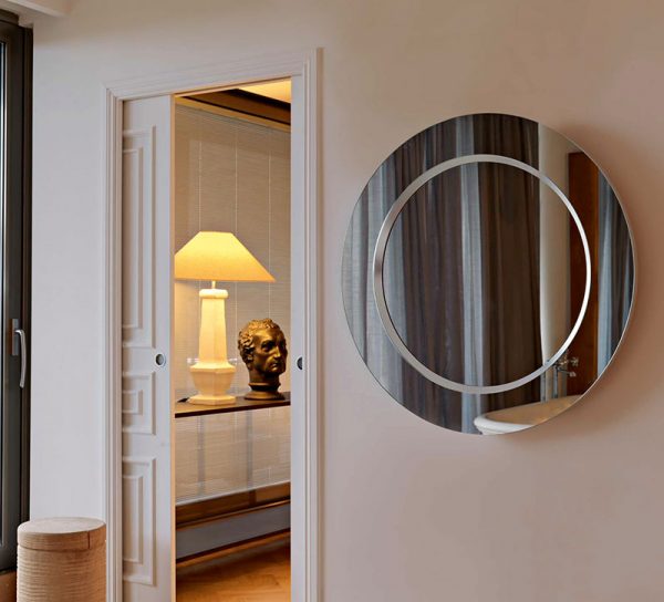 flur-spiegel-glas-wand-dekoration-rund-modern
